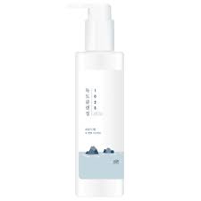 1025 Dokdo Cleansing Milk (Size: 200ml)